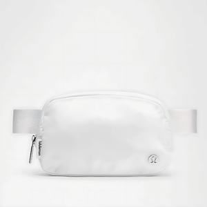 Lululemon Everywhere Crossbody Belt Bag 1L - White